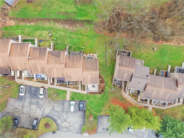 300 Williamsburg Ln, Murrysville, PA 15632