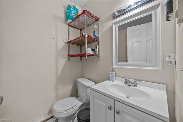 220 Mountview Drive, Mocksville, NC 27028