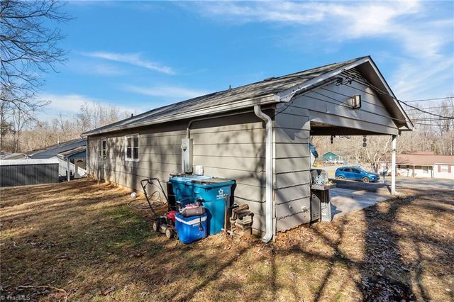 220 Mountview Drive, Mocksville, NC 27028