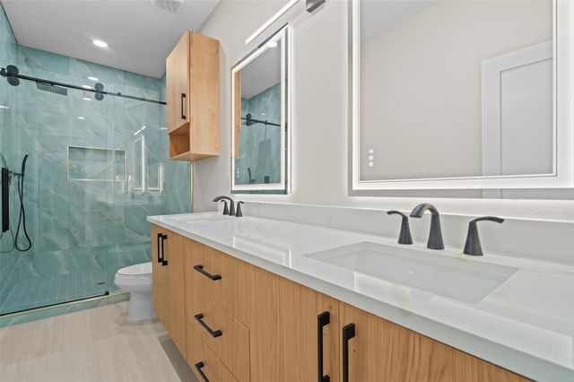 2412 Terry Street A, Houston, TX 77009