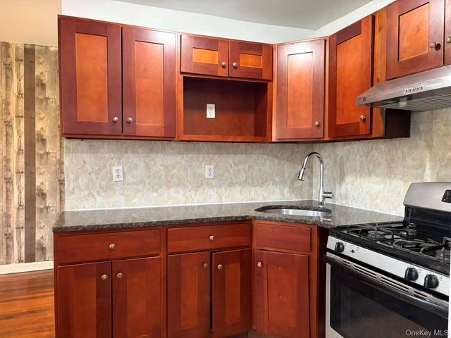 71-09 34th Avenue, Jackson Heights, NY 11372