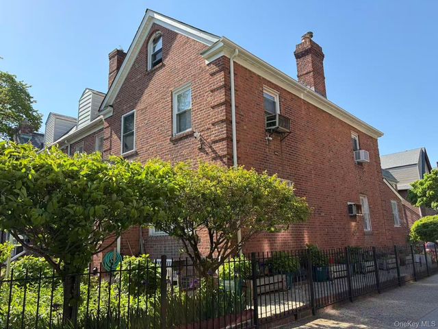 71-09 34th Avenue, Jackson Heights, NY 11372