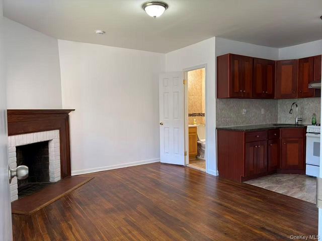 71-09 34th Avenue, Jackson Heights, NY 11372
