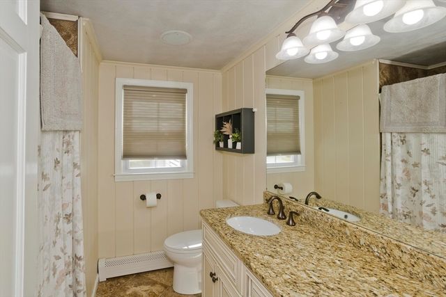 36 Ingersoll Dr, Westfield, MA 01085