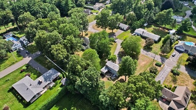 36 Ingersoll Dr, Westfield, MA 01085