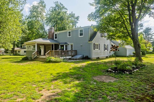 36 Ingersoll Dr, Westfield, MA 01085