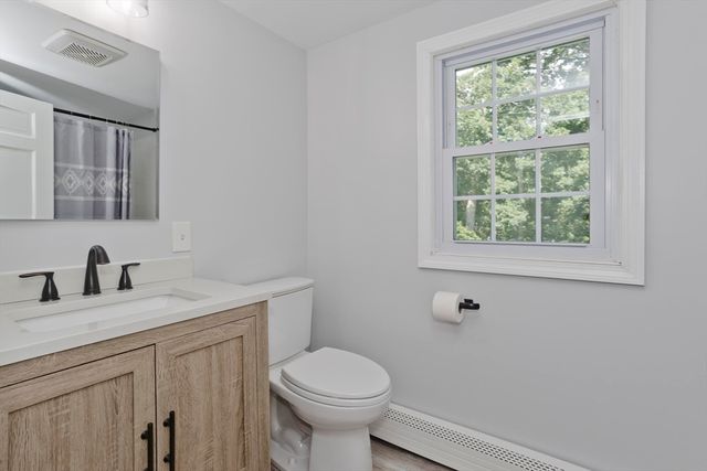36 Ingersoll Dr, Westfield, MA 01085