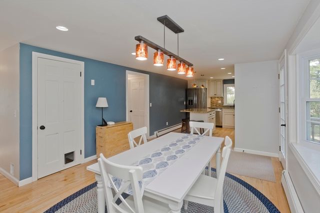 36 Ingersoll Dr, Westfield, MA 01085