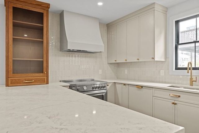 29 Dartmouth St 29, Arlington, MA 02474