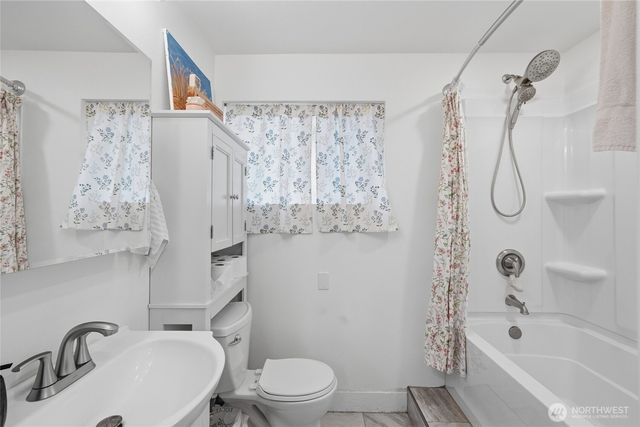 2124 Woburn Street, Bellingham, WA 98229