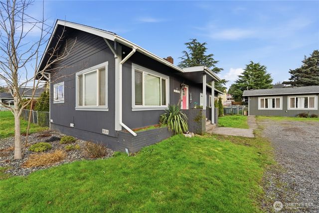 2124 Woburn Street, Bellingham, WA 98229