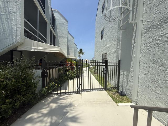 1300 Seaway Drive C1, Hutchinson Island, FL 34949