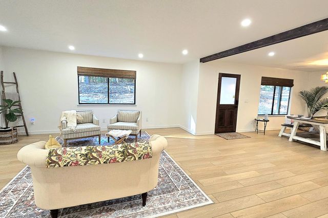 14740 Orzalli Rd, Grass Valley, CA 95945