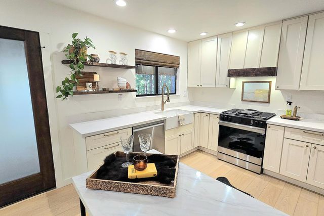 14740 Orzalli Rd, Grass Valley, CA 95945