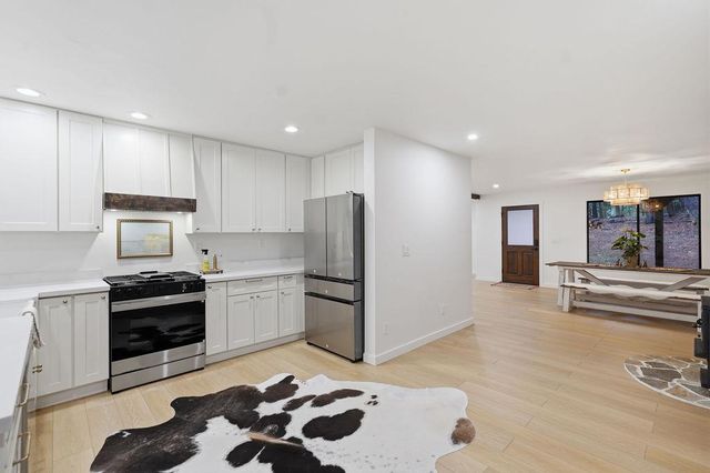 14740 Orzalli Rd, Grass Valley, CA 95945