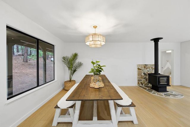 14740 Orzalli Rd, Grass Valley, CA 95945