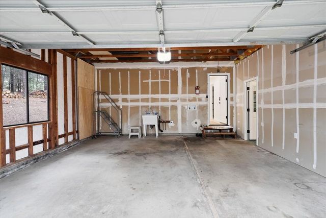 14740 Orzalli Rd, Grass Valley, CA 95945