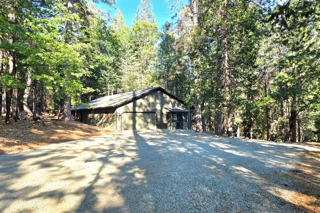 14740 Orzalli Rd, Grass Valley, CA 95945