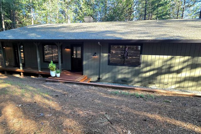 14740 Orzalli Rd, Grass Valley, CA 95945