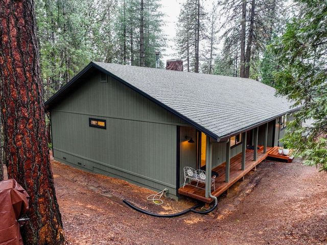 14740 Orzalli Rd, Grass Valley, CA 95945