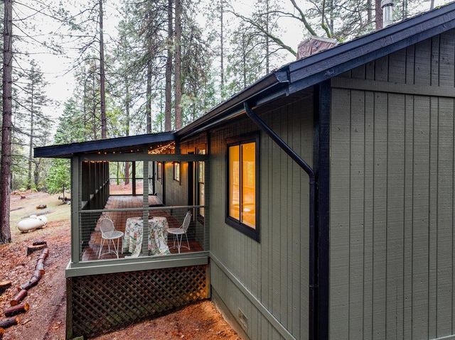 14740 Orzalli Rd, Grass Valley, CA 95945