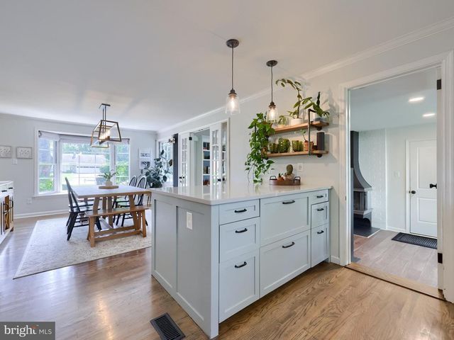 57 GLEN MOORE CIR, Lancaster, PA 17601
