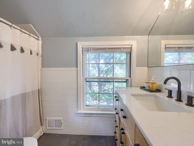 57 GLEN MOORE CIR, Lancaster, PA 17601