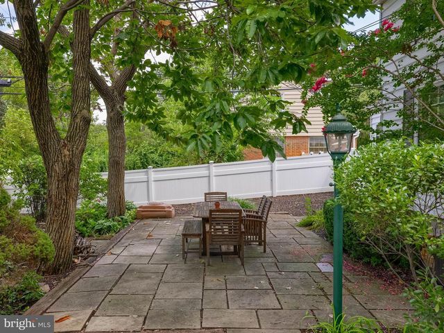 57 GLEN MOORE CIR, Lancaster, PA 17601