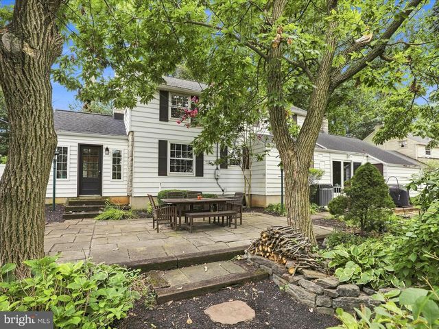 57 GLEN MOORE CIR, Lancaster, PA 17601