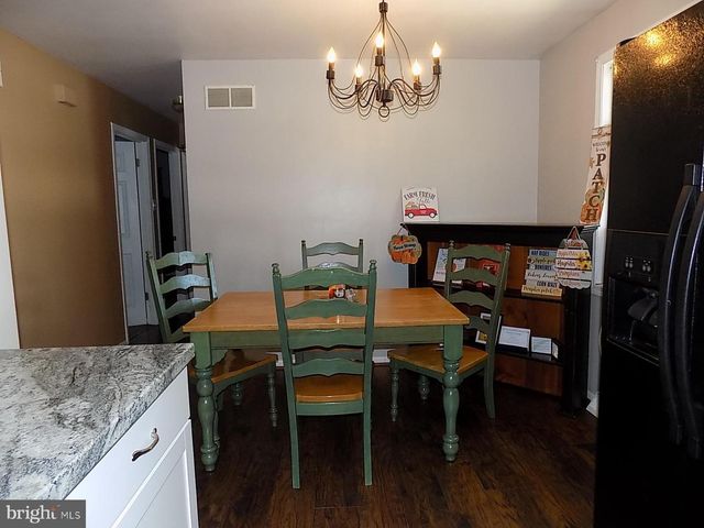 3425 FOX RIDGE CT, Dover, PA 17315