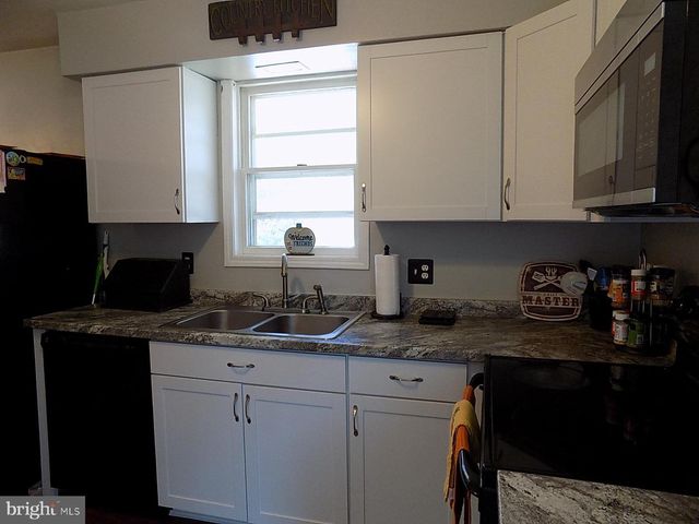 3425 FOX RIDGE CT, Dover, PA 17315