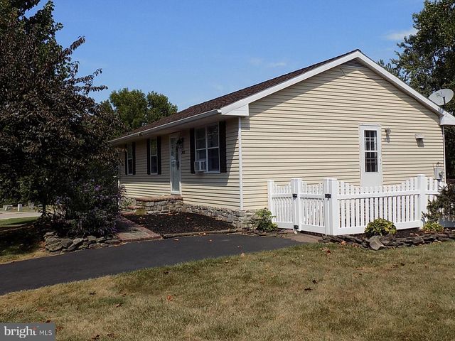 3425 FOX RIDGE CT, Dover, PA 17315