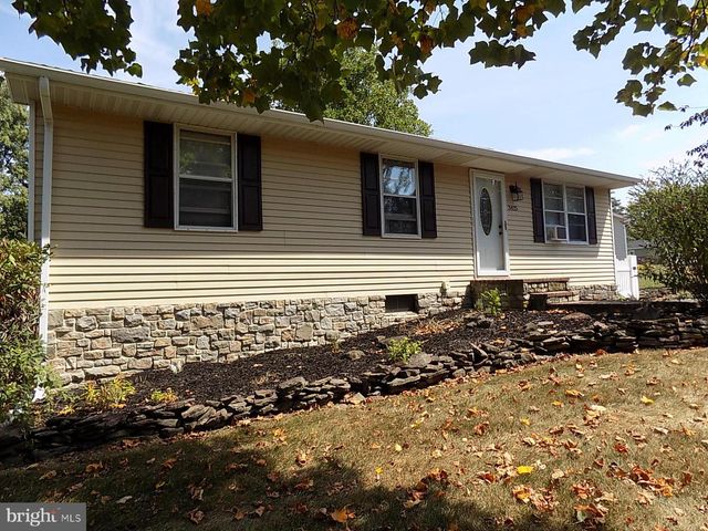 3425 FOX RIDGE CT, Dover, PA 17315