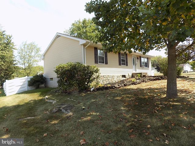 3425 FOX RIDGE CT, Dover, PA 17315