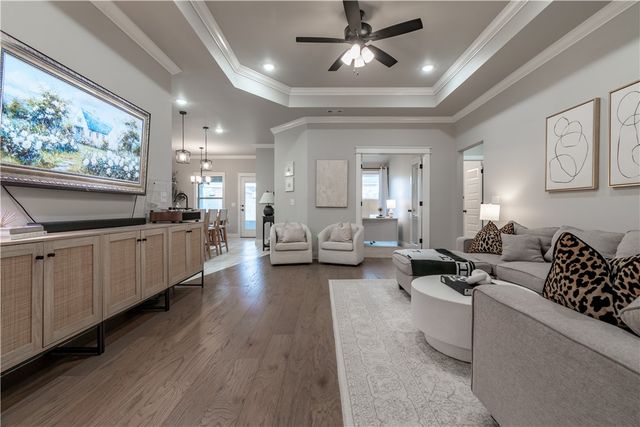 901 Sugar Pine Street, Tontitown, AR 72762