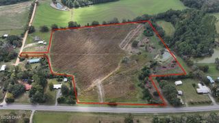 23 AC Hwy 2, Graceville, FL 32440
