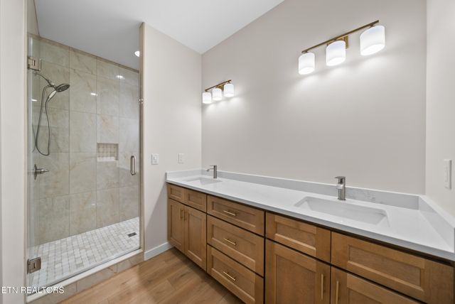 7058 Topez Drive, Crossville, TN 38572