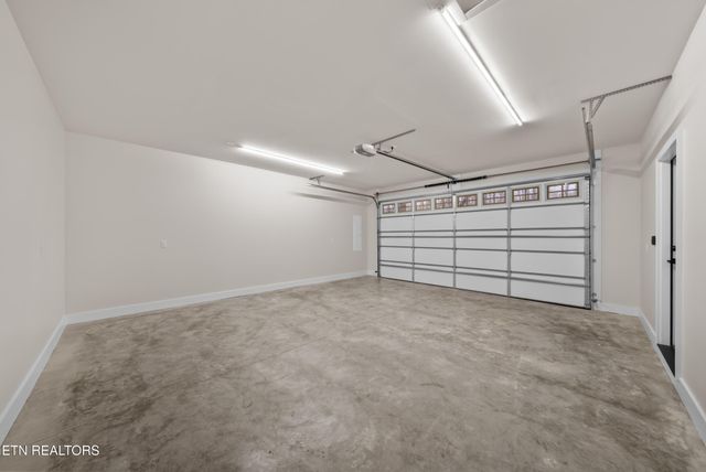 7058 Topez Drive, Crossville, TN 38572