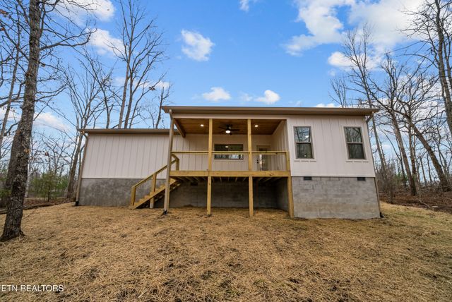 7058 Topez Drive, Crossville, TN 38572