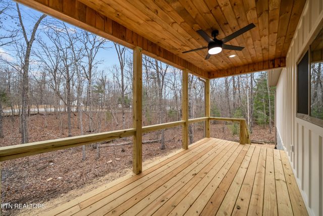 7058 Topez Drive, Crossville, TN 38572