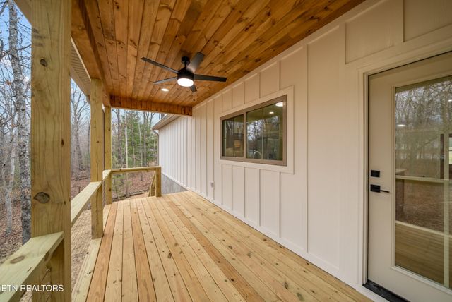 7058 Topez Drive, Crossville, TN 38572