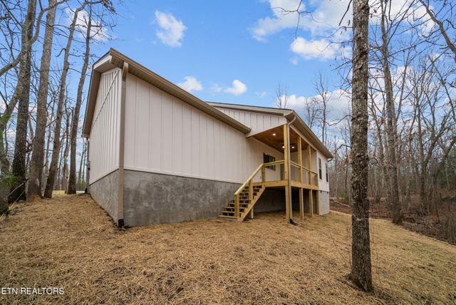 7058 Topez Drive, Crossville, TN 38572