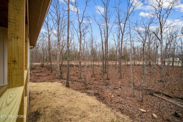 7058 Topez Drive, Crossville, TN 38572