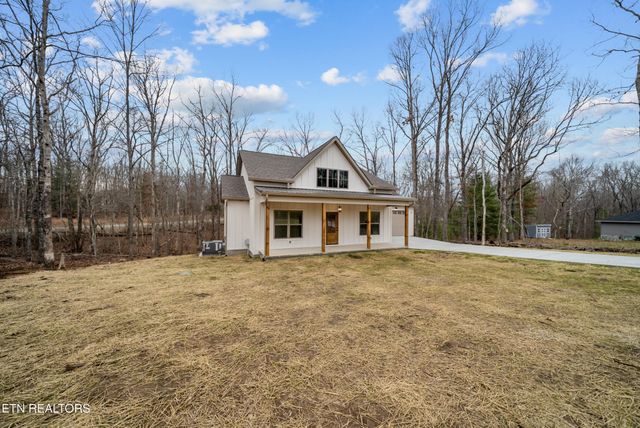 7058 Topez Drive, Crossville, TN 38572