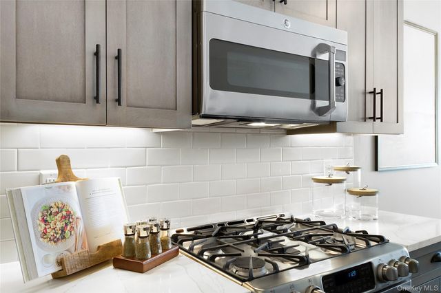 990 Corporate Drive 316, Westbury, NY 11590