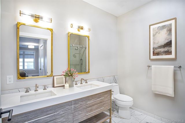 990 Corporate Drive 316, Westbury, NY 11590