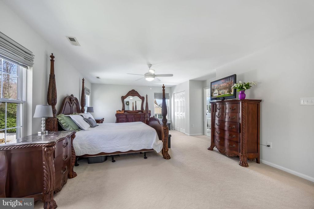 Image 24 of property listing at 19 FRANCIS CT, Stafford, VA 22554