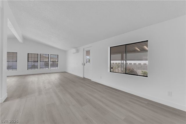 5568 Aldama Road, Las Vegas, NV 89122