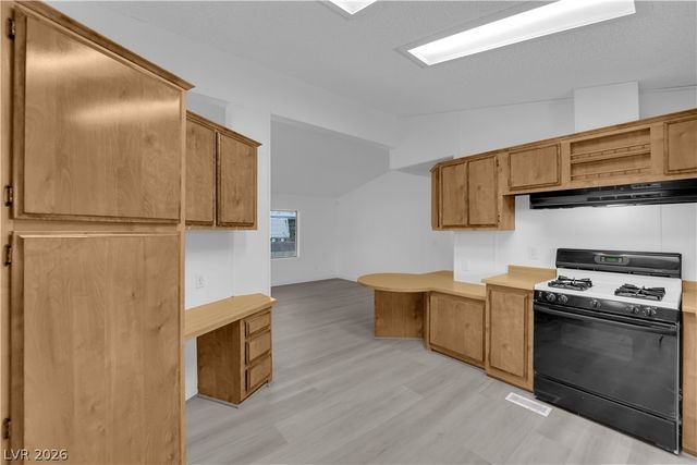 5568 Aldama Road, Las Vegas, NV 89122