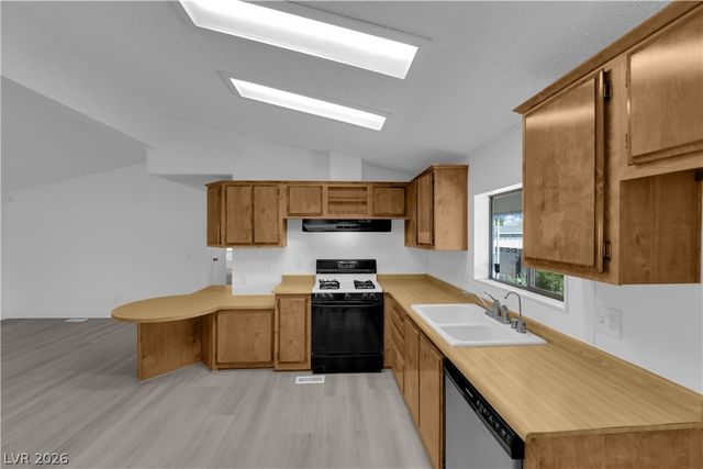 5568 Aldama Road, Las Vegas, NV 89122